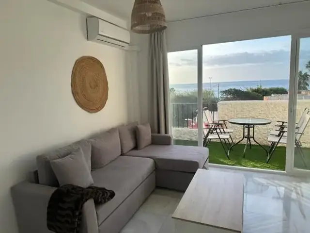 Relax 68 · Río Marina, Nerja