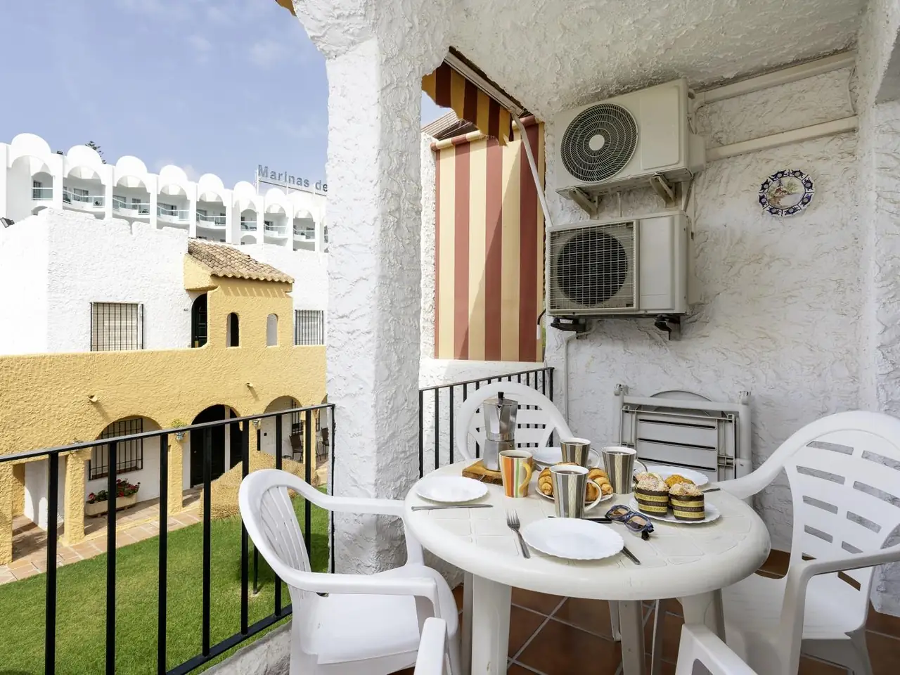 Relax 48 · Río Marina, Nerja — foto 4