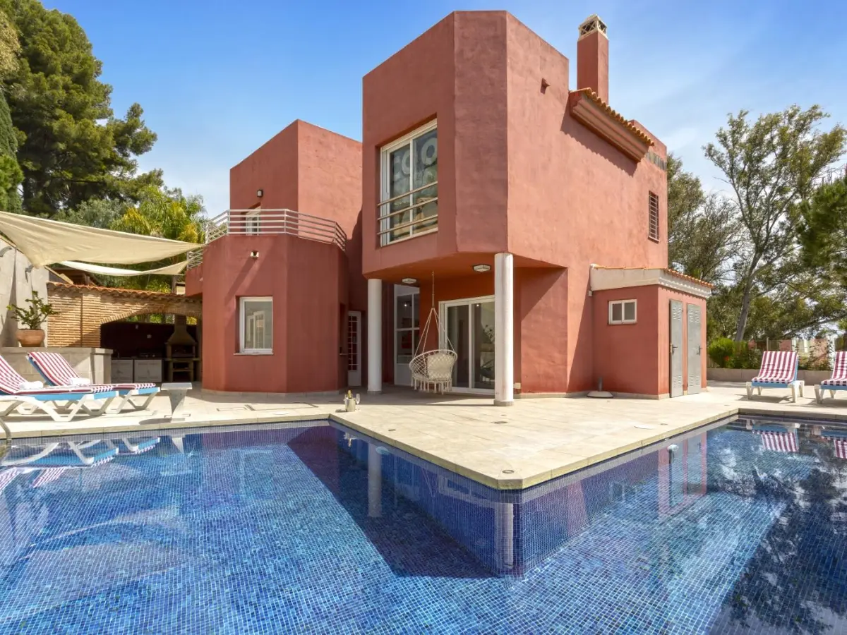 Chalet La Colina with private pool, Torremolinos